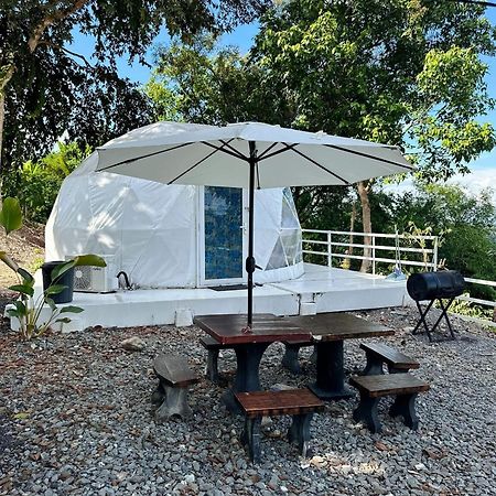 Gunung Medan Glamping & Cafe Hotel Kangar Bagian luar foto