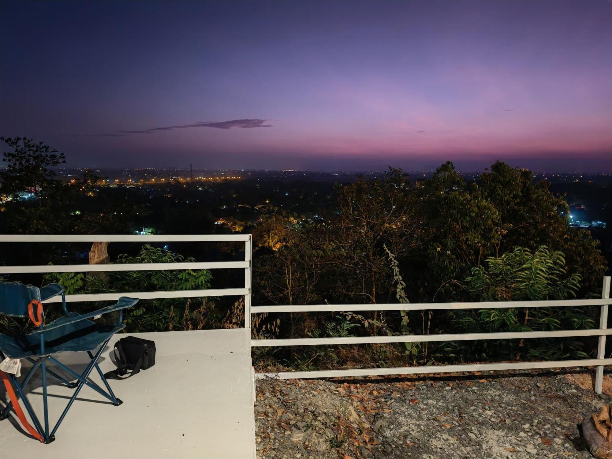 Gunung Medan Glamping & Cafe Hotel Kangar Bagian luar foto
