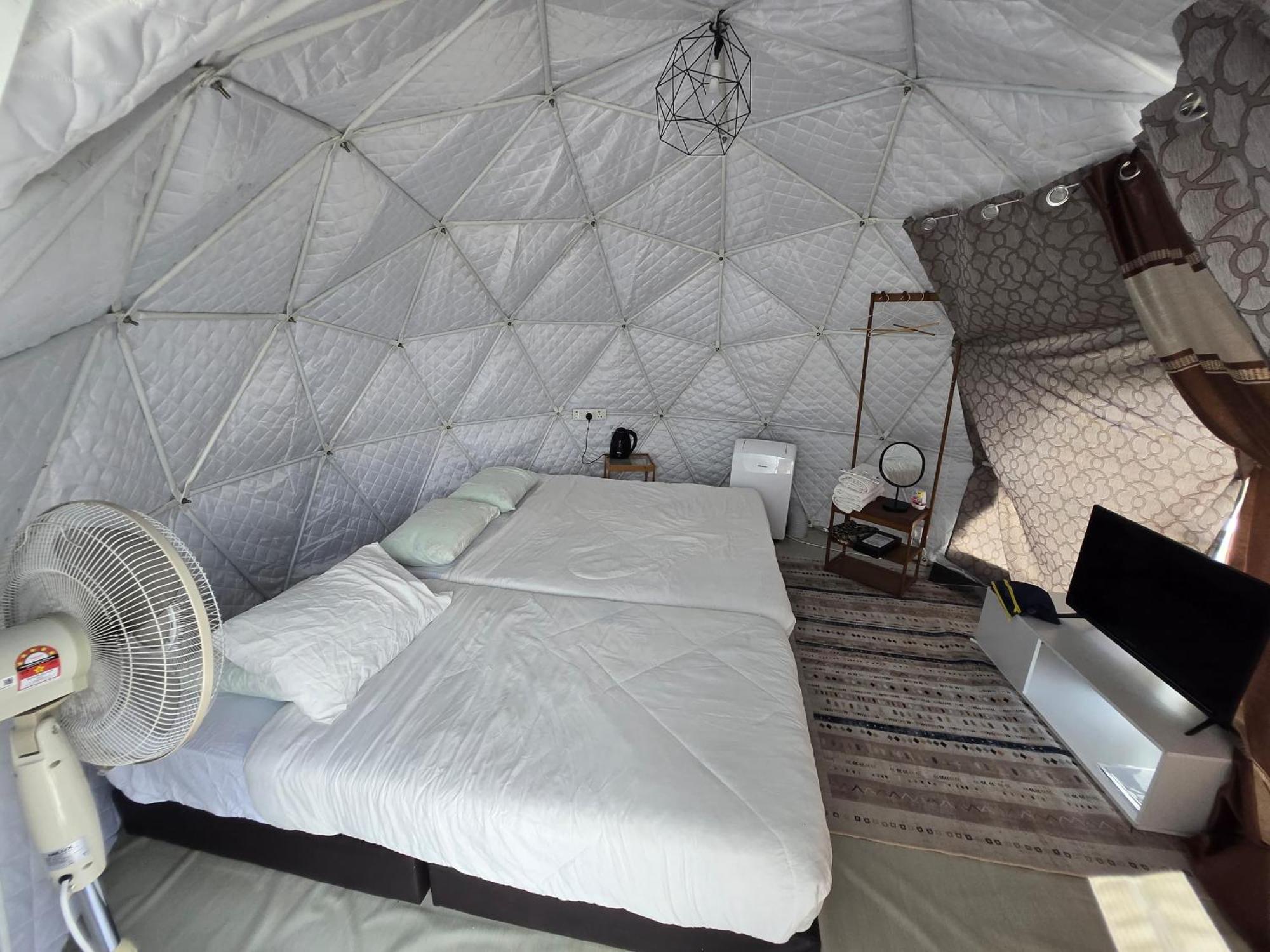 Gunung Medan Glamping & Cafe Hotel Kangar Bagian luar foto